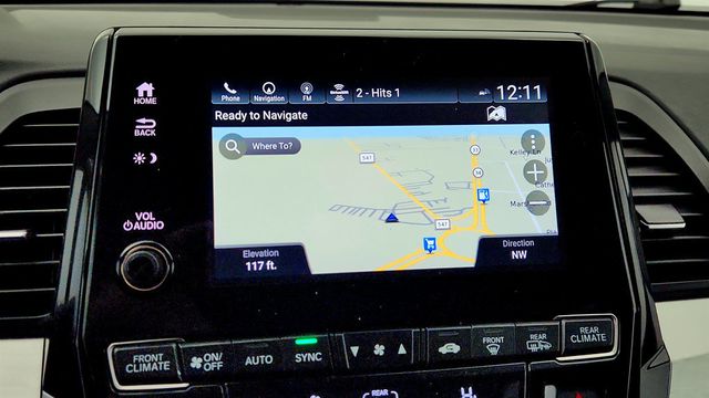 2023 Honda Odyssey Touring Automatic w/ Rear Entertainment System & Navigation - 22994722 - 19