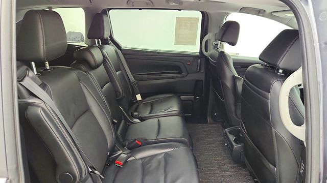 2023 Honda Odyssey Touring Automatic w/ Rear Entertainment System & Navigation - 22994722 - 26