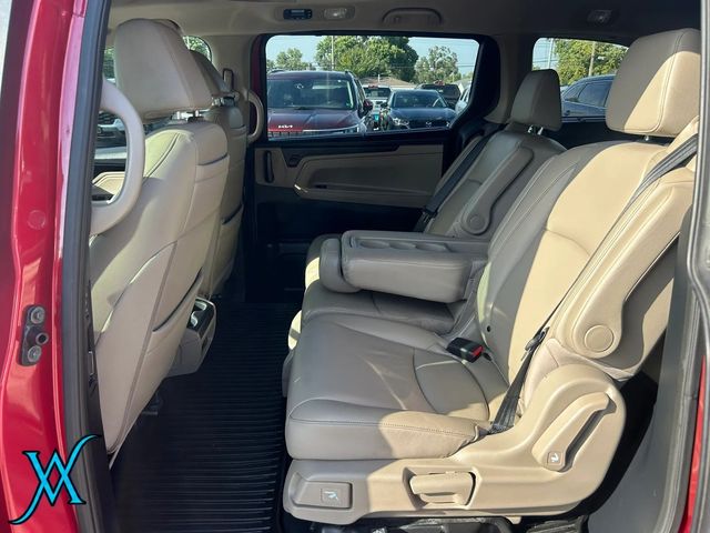 2023 Honda Odyssey Touring Minivan 4D - 23084733 - 13