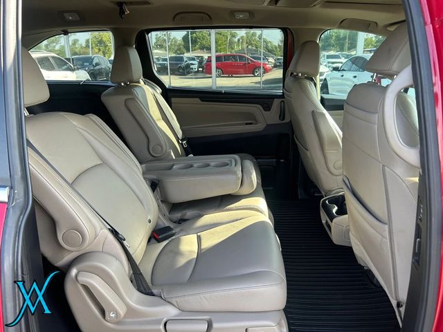 2023 Honda Odyssey Touring Minivan 4D - 23084733 - 19
