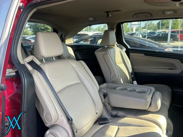 2023 Honda Odyssey Touring Minivan 4D - 23084733 - 21