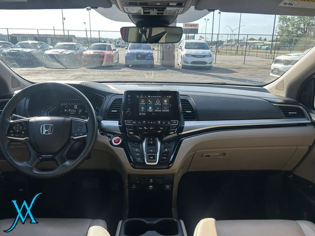 2023 Honda Odyssey Touring Minivan 4D - 23084733 - 29