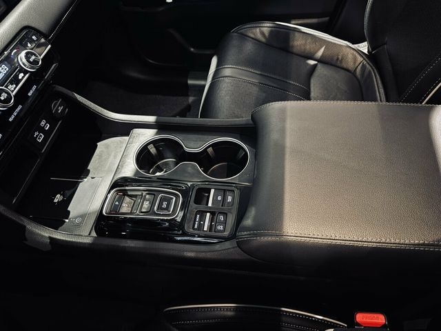 2023 Honda Pilot AWD/ElitePKG/3rdRow/LaneKeepAssist/HTD&VentSeats - 23056921 - 16