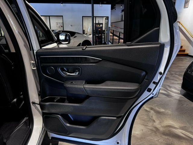 2023 Honda Pilot AWD/ElitePKG/3rdRow/LaneKeepAssist/HTD&VentSeats - 23056921 - 23