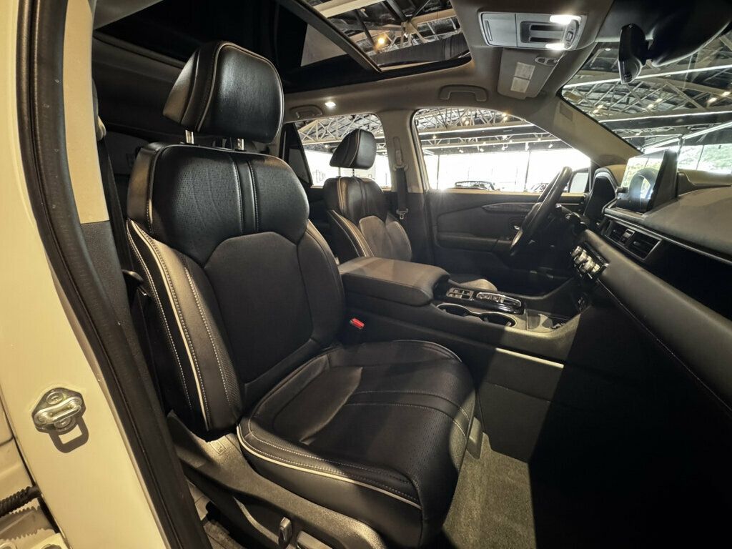 2023 Honda Pilot AWD/ElitePKG/3rdRow/LaneKeepAssist/HTD&VentSeats - 23056921 - 28