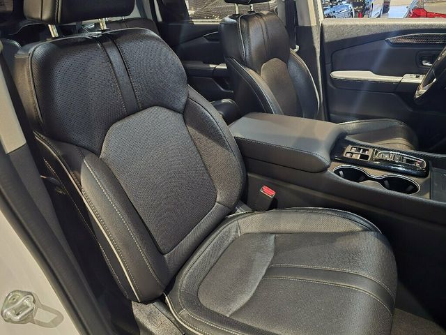 2023 Honda Pilot Elite - Photo 32