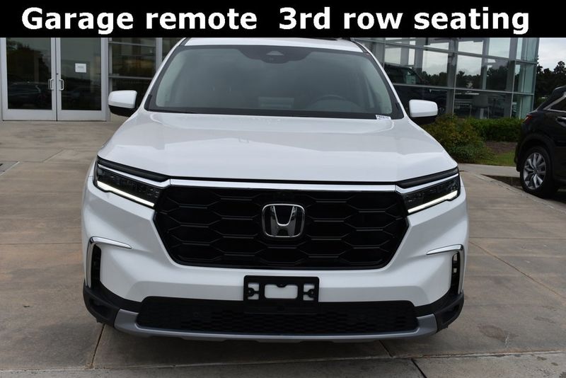 2023 Honda Pilot Elite photo 4