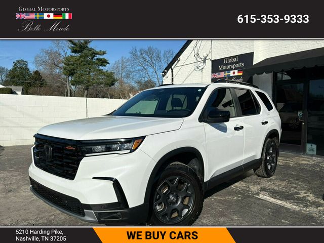 2023 Honda Pilot LocalTrade/Trailsport/AWD/HeatedSeats/2ndRowCaptainChairs/NAV - 22958454 - 0