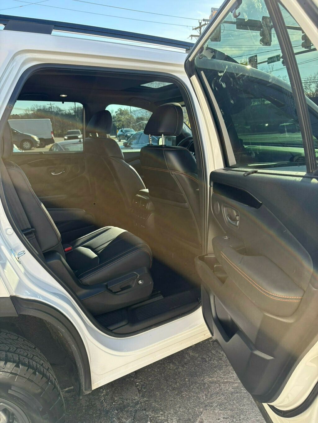 2023 Honda Pilot LocalTrade/Trailsport/AWD/HeatedSeats/2ndRowCaptainChairs/NAV - 22958454 - 23