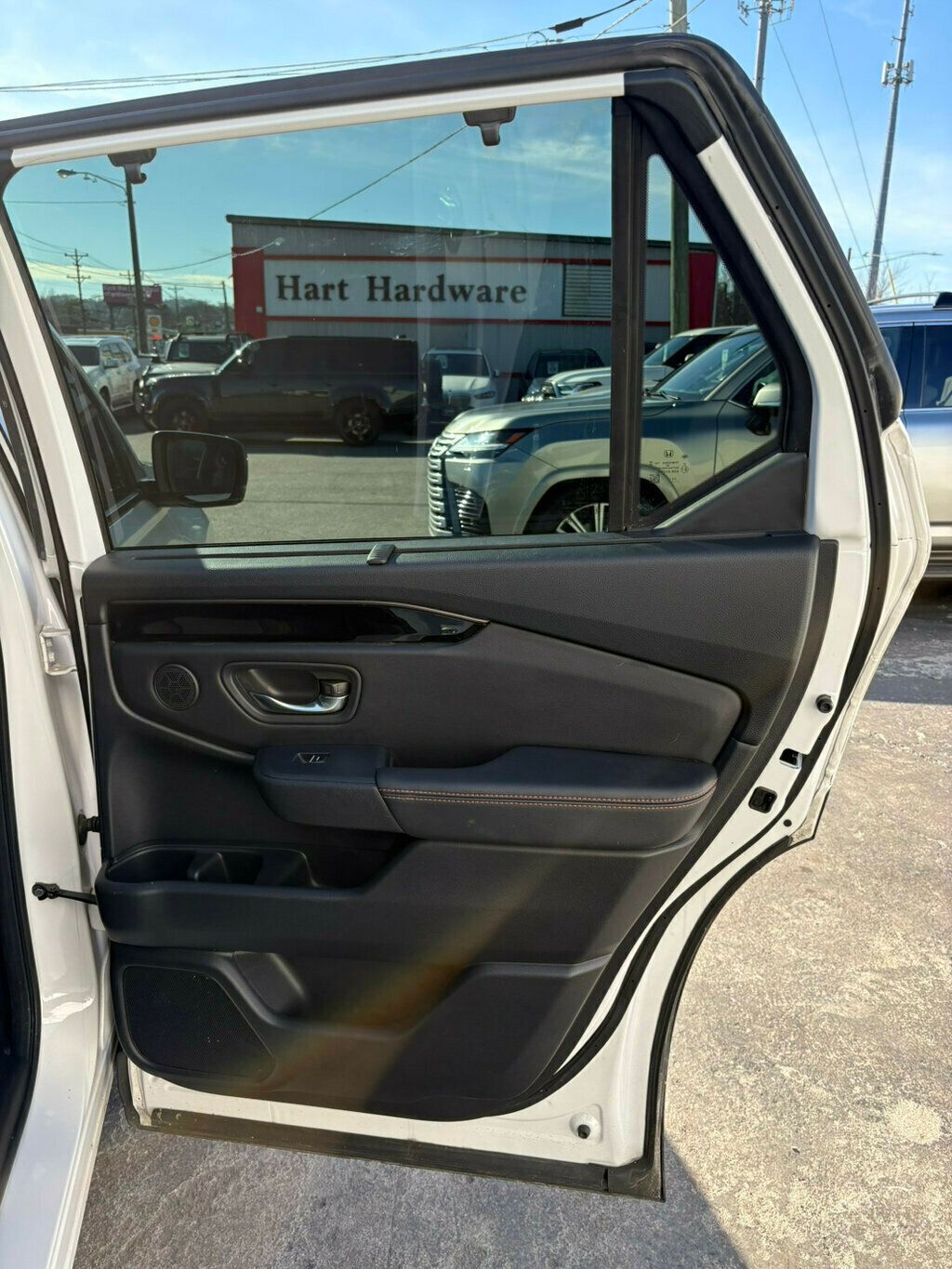 2023 Honda Pilot LocalTrade/Trailsport/AWD/HeatedSeats/2ndRowCaptainChairs/NAV - 22958454 - 27