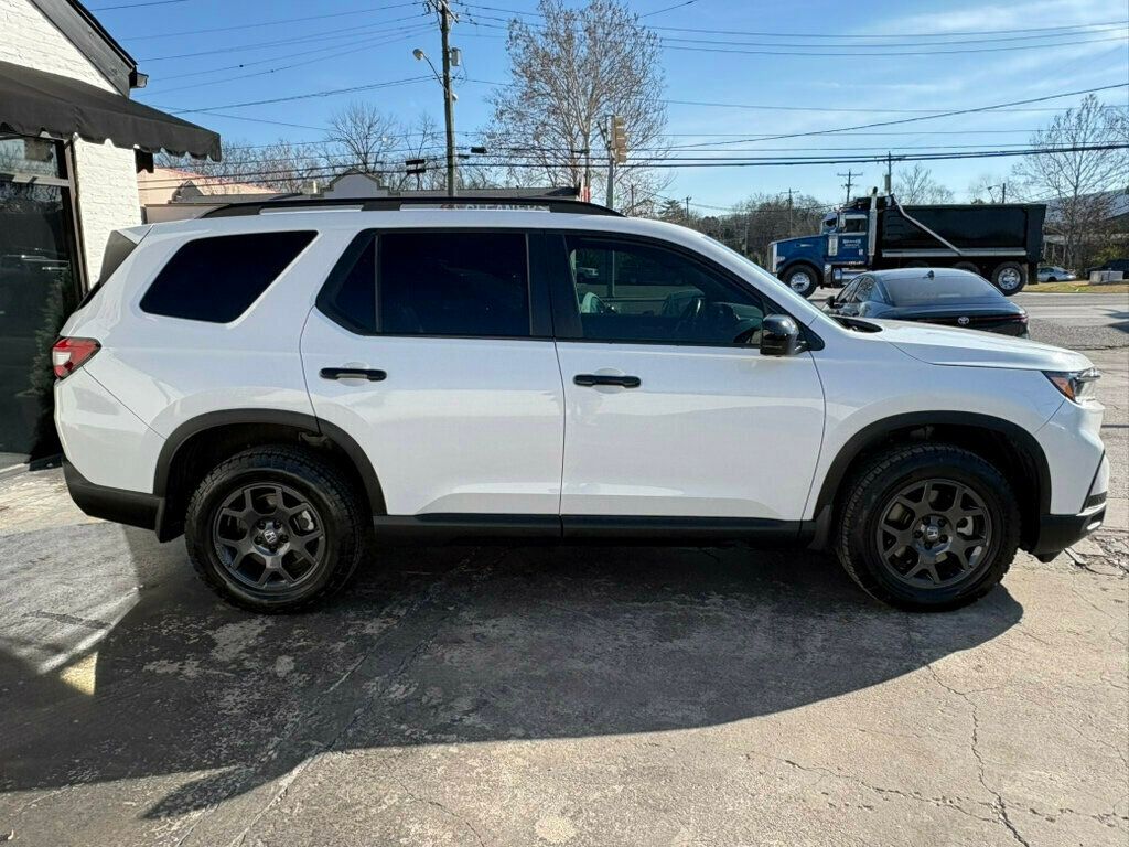 2023 Honda Pilot LocalTrade/Trailsport/AWD/HeatedSeats/2ndRowCaptainChairs/NAV - 22958454 - 5