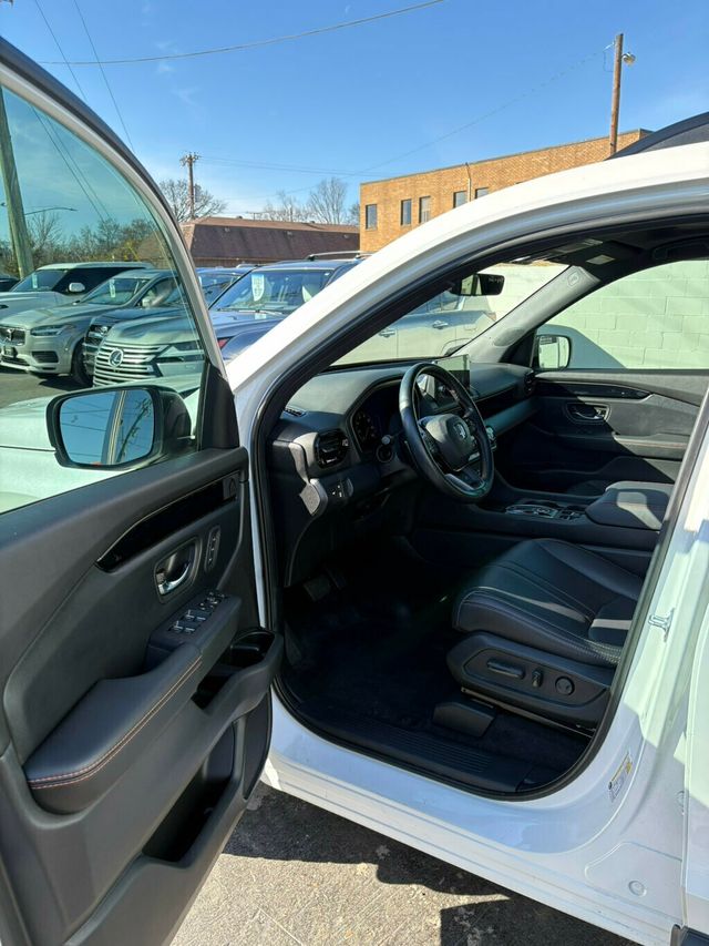 2023 Honda Pilot LocalTrade/Trailsport/AWD/HeatedSeats/2ndRowCaptainChairs/NAV - 22958454 - 8