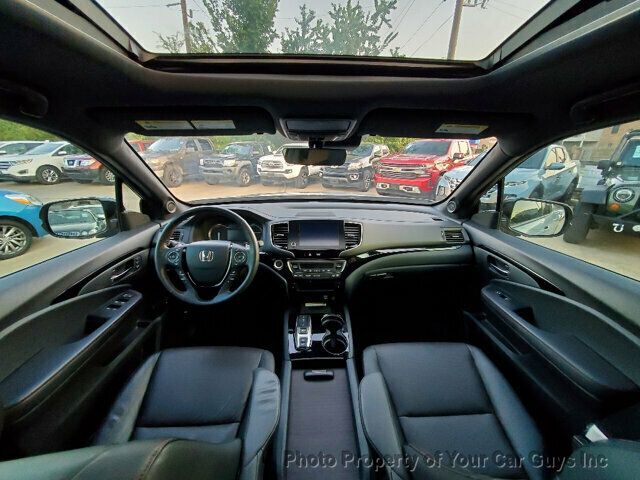 2023 Honda Ridgeline Black Edition photo 8