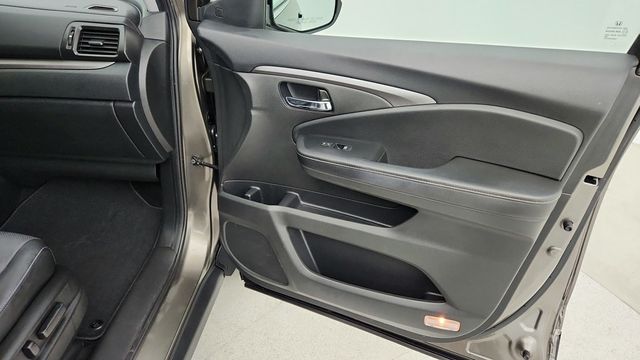 2023 Honda Ridgeline RTL-E AWD - 22947430 - 26