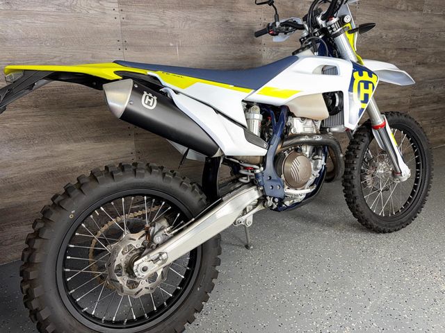 2023 Husqvarna FE 350 One Owner! - 22994303 - 2