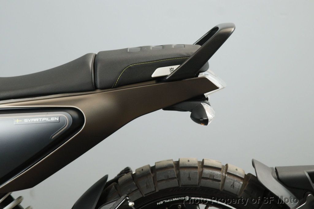 2023 Husqvarna SVARTPILEN 401 Only 764 Miles! - 22974504 - 11