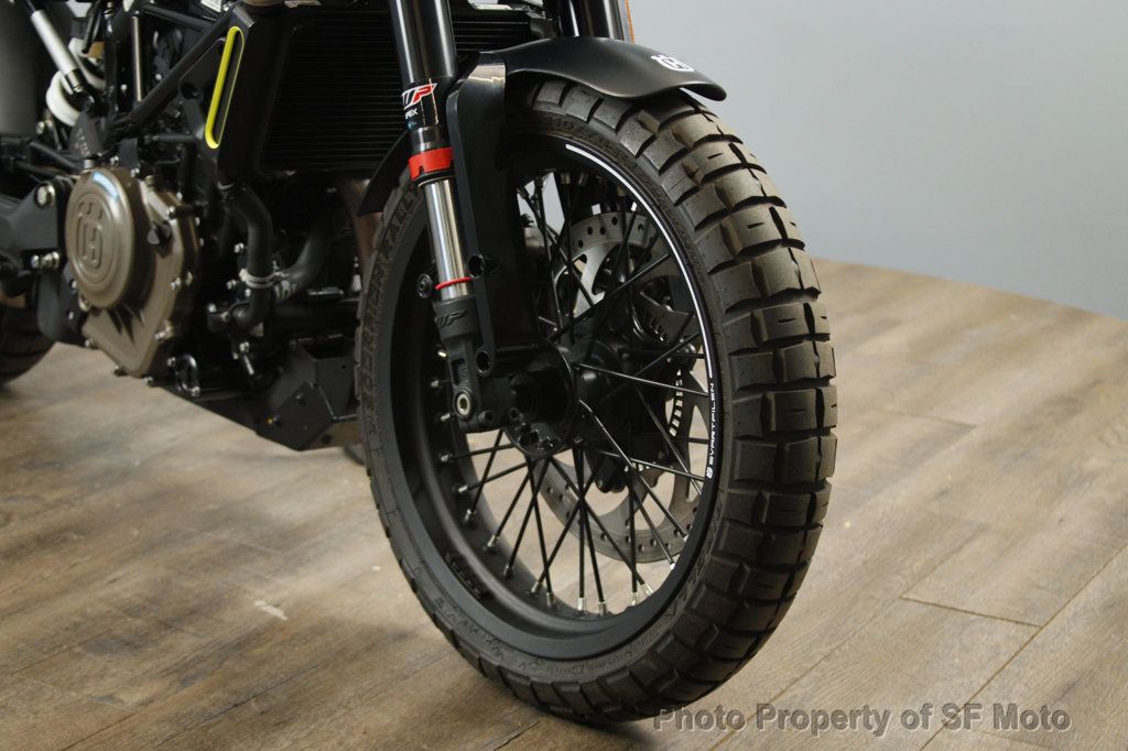 2023 Husqvarna SVARTPILEN 401 Only 764 Miles! - 22974504 - 19