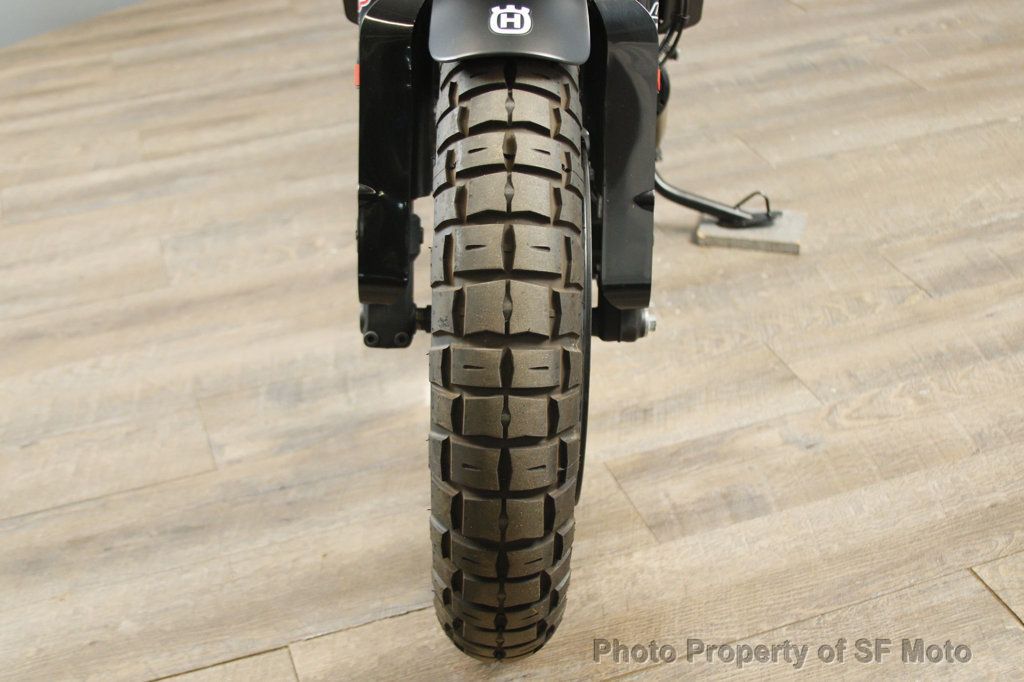 2023 Husqvarna SVARTPILEN 401 Only 764 Miles! - 22974504 - 22