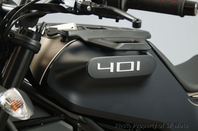 2023 Husqvarna SVARTPILEN 401 Only 764 Miles! - 22974504 - 31