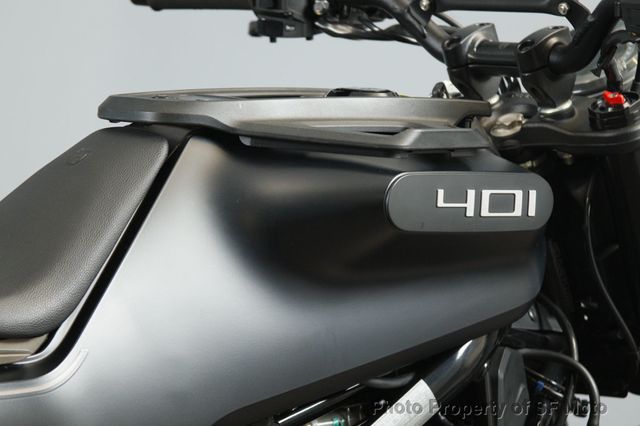 2023 Husqvarna SVARTPILEN 401 Only 764 Miles! - 22974504 - 34