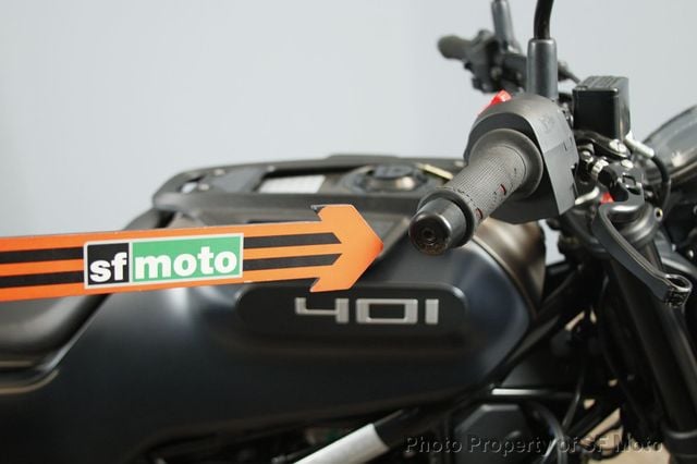 2023 Husqvarna SVARTPILEN 401 Only 764 Miles! - 22974504 - 44