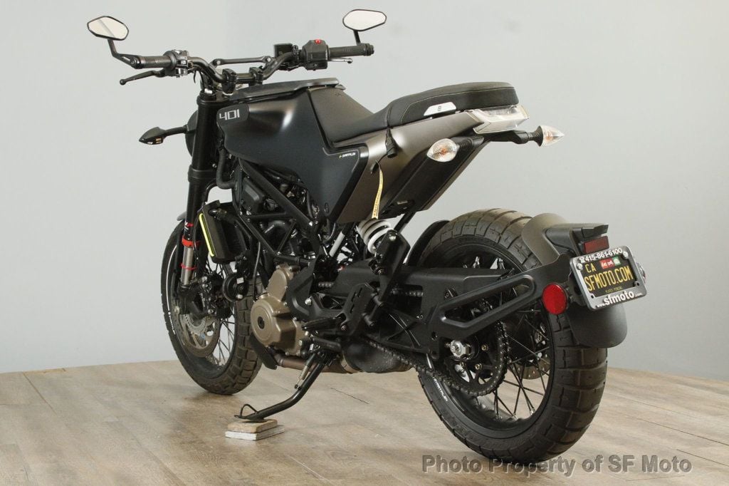 2023 Husqvarna Svartpilen 401 Only 851 Miles! - 22659268 - 33