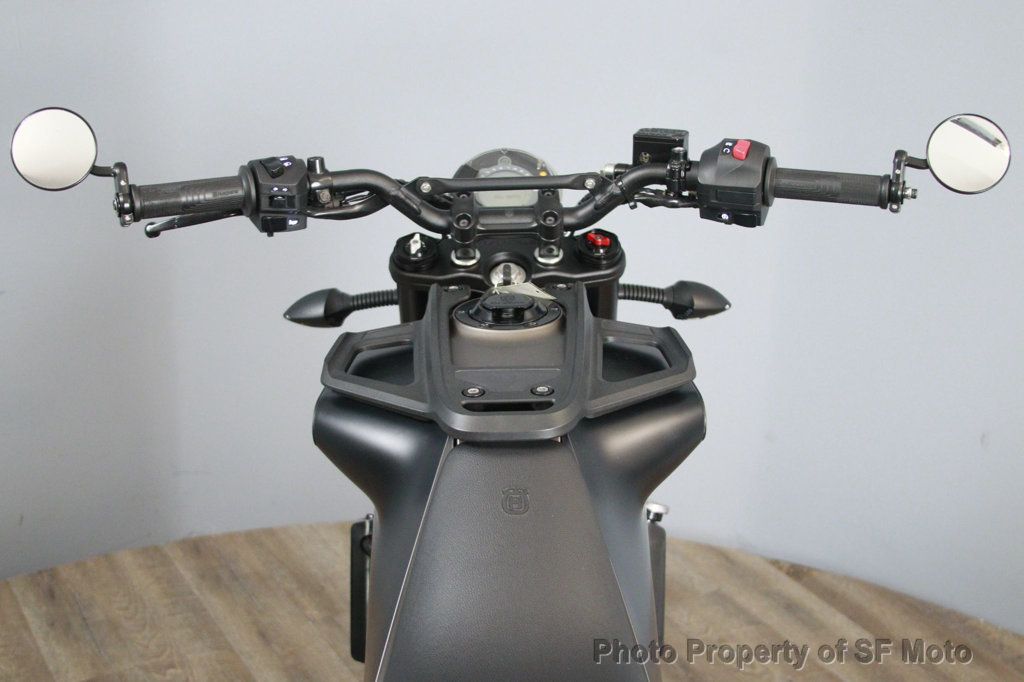 2023 Husqvarna Svartpilen 401 SALE PENDING - 23057555 - 28