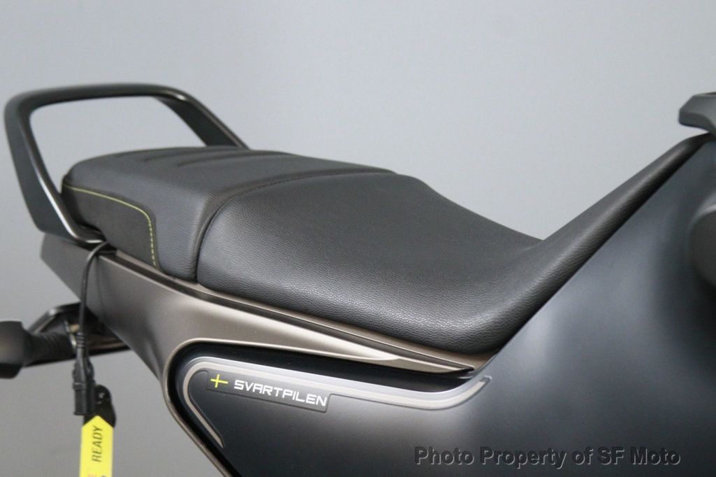 2023 Husqvarna Svartpilen 401 SALE PENDING - 23057555 - 38