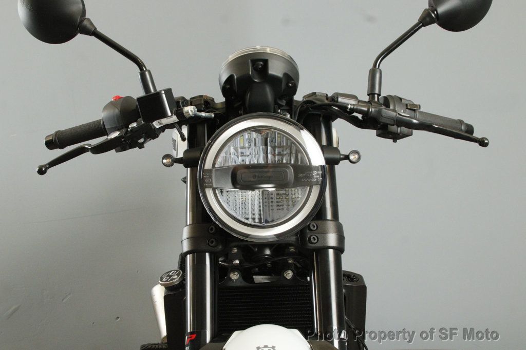 2023 Husqvarna Vitpilen 401 INVENTORY-CLEARANCE - 22494227 - 24