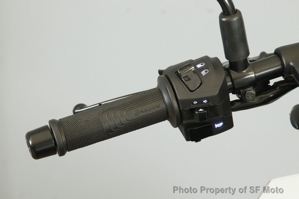 2023 Husqvarna Vitpilen 401 INVENTORY-CLEARANCE - 22494227 - 30