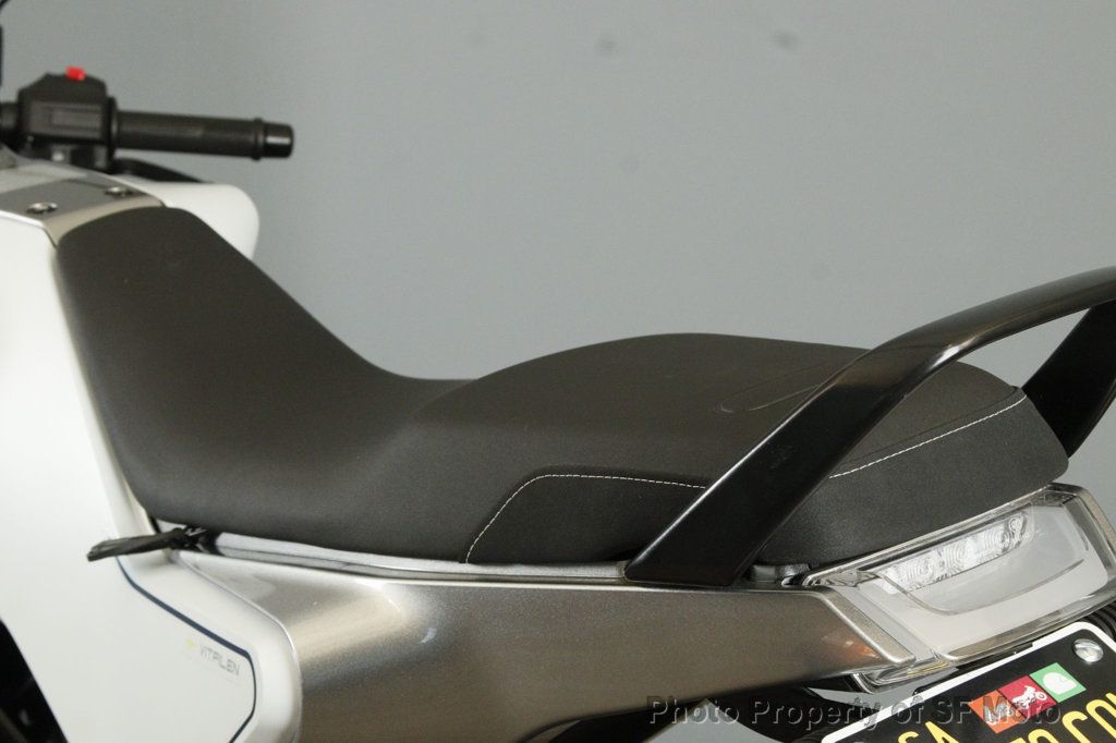 2023 Husqvarna Vitpilen 401 INVENTORY-CLEARANCE - 22494227 - 43