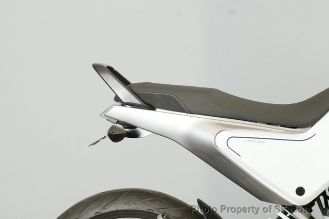 2023 Husqvarna Vitpilen 401 One Owner, 42 Miles - 22494227 - 10