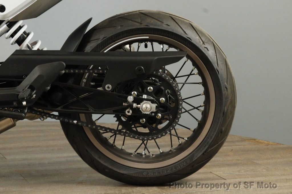 2023 Husqvarna Vitpilen 401 One Owner, 42 Miles - 22494227 - 17