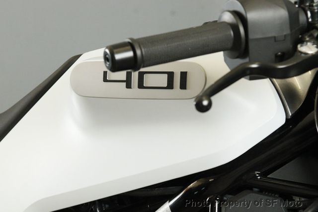 2023 Husqvarna Vitpilen 401 One Owner, 42 Miles - 22494227 - 32