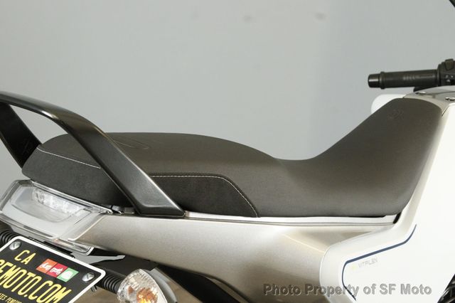2023 Husqvarna Vitpilen 401 One Owner, 42 Miles - 22494227 - 42