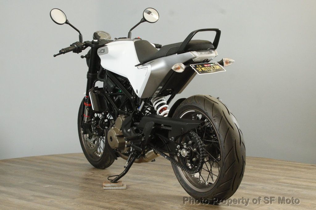 2023 Husqvarna Vitpilen 401 One Owner, 42 Miles - 22494227 - 45