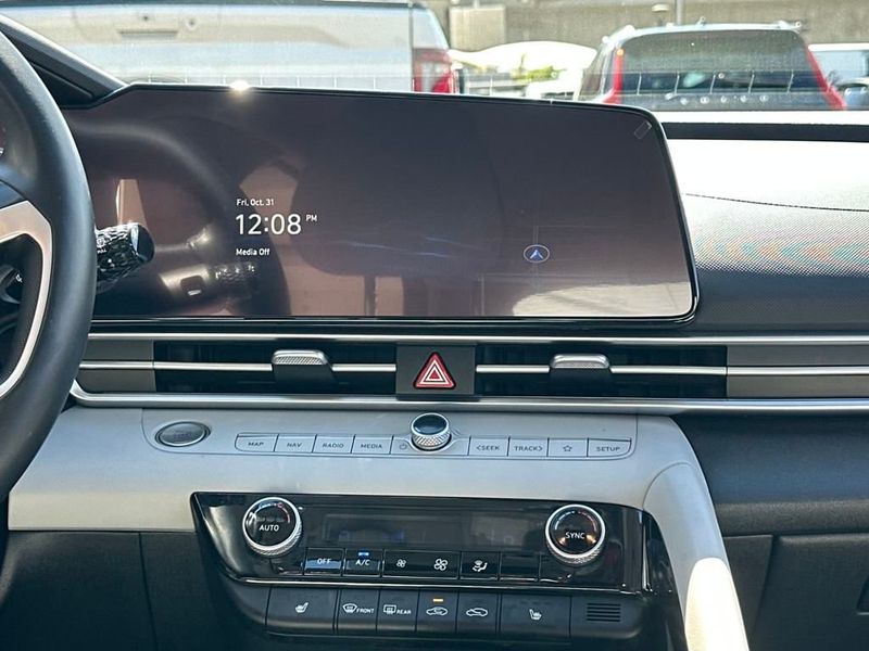 2023 Hyundai Elantra Limited - 22940738 - 15