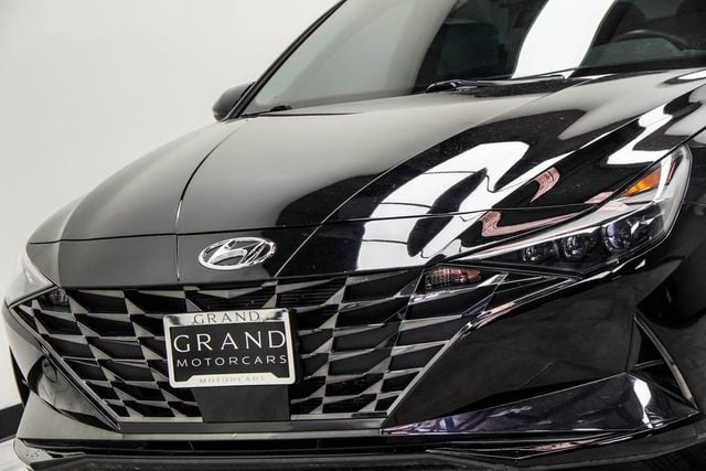 2023 Hyundai Elantra Limited IVT - 23009656 - 1