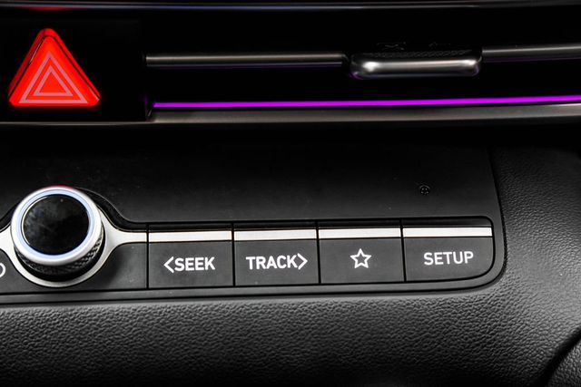 2023 Hyundai Elantra Limited IVT - 23009656 - 28