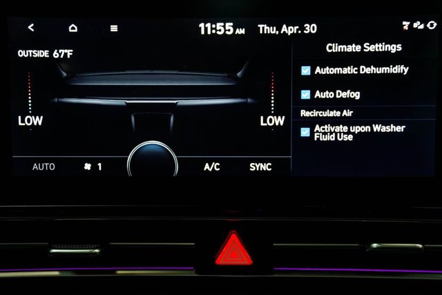 2023 Hyundai Elantra Limited IVT - 23009656 - 33