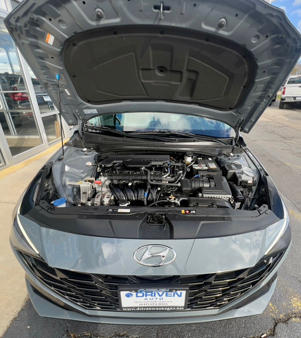 2023 Hyundai Elantra Limited IVT - 22668652 - 9