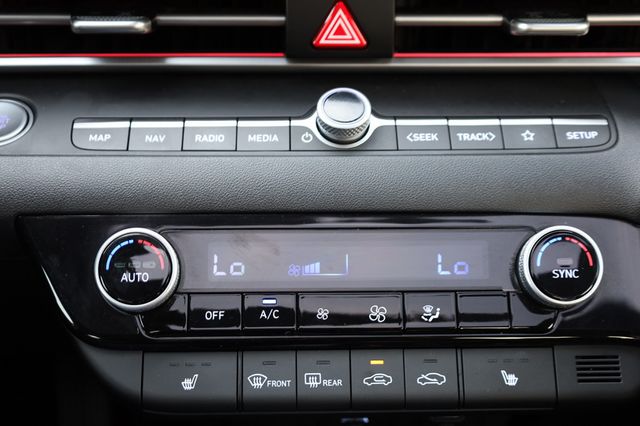 2023 Hyundai Elantra Limited IVT - 22903049 - 43