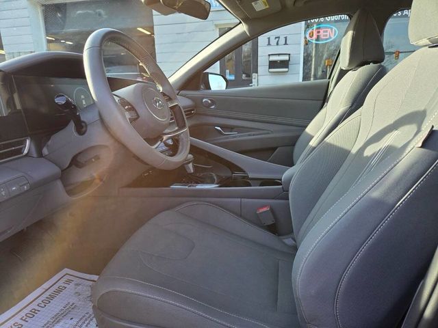 2023 Hyundai Elantra SEL - 23007419 - 9