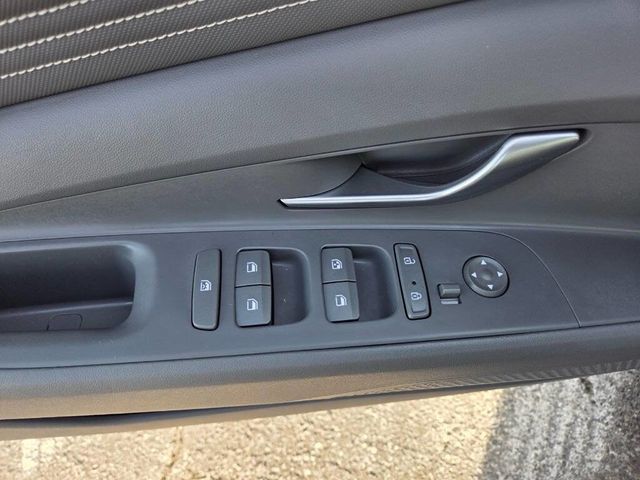 2023 Hyundai Elantra SEL - 23007419 - 25
