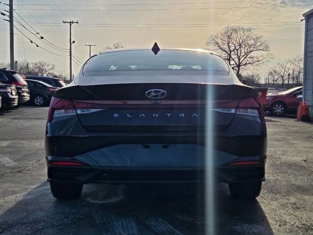 2023 Hyundai Elantra SEL - 23007419 - 3