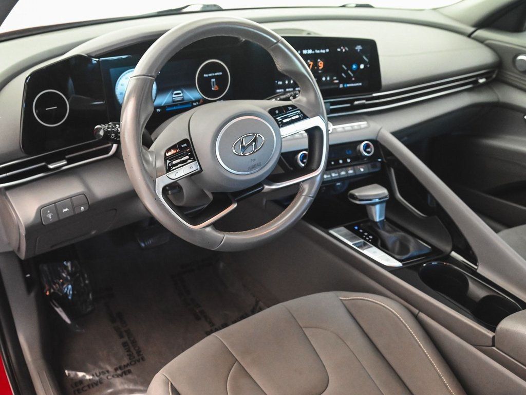 2023 Hyundai Elantra SEL photo 11