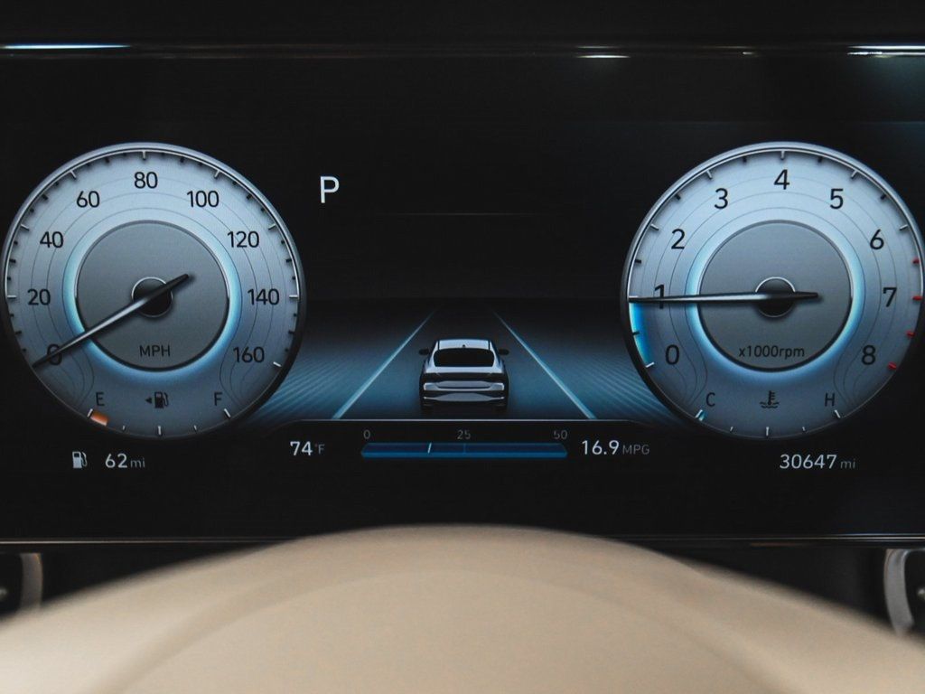2023 Hyundai Elantra SEL photo 12
