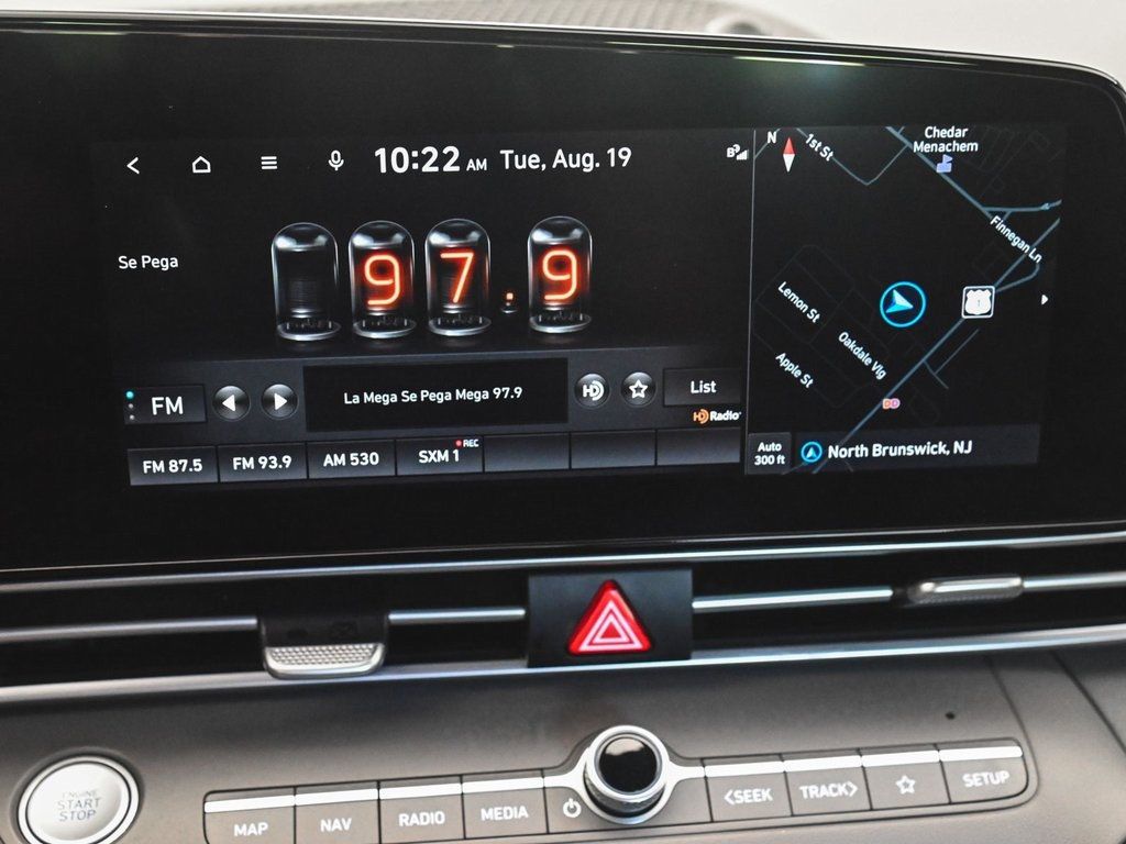 2023 Hyundai Elantra SEL photo 14