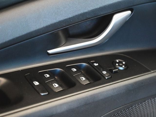 2023 Hyundai Elantra SEL - 22951018 - 8