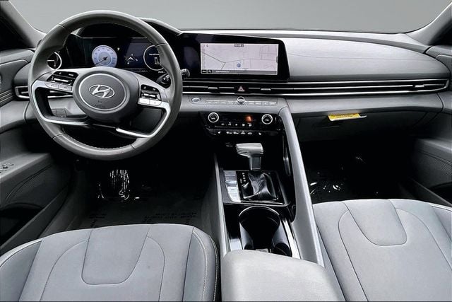 2023 Hyundai Elantra SEL - 23048571 - 17